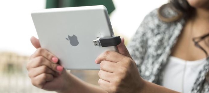 How To Connect USB Drives to iPad